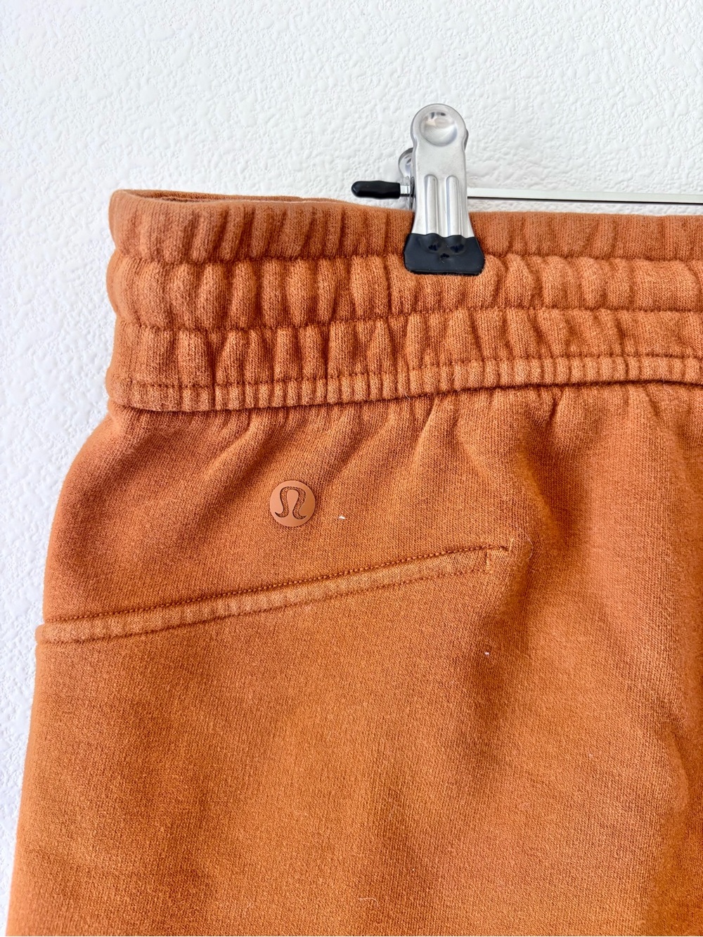 Lululemon Rust Drawstring Athletic Shorts - Picture 4 of 7